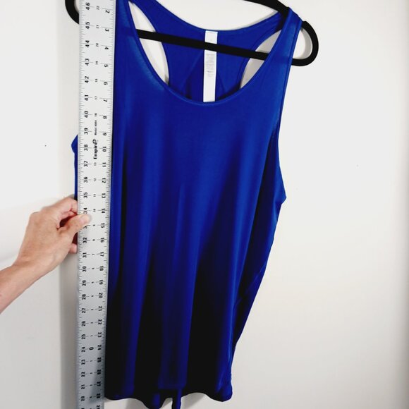 Lululemon NWT Lark/Deep Blue Essential Pleated Tank Size 10 *Tiny Flaw* - Photos - Picture 13 of 14